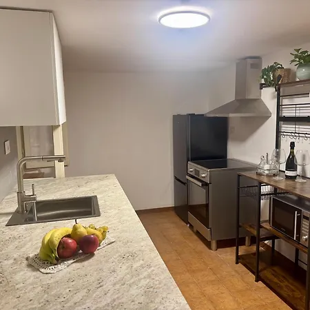 Bilocale Rinnovato A Marco Polo 500 M Dal Mare Con Aria Condizionata Per Coppie E Famiglie