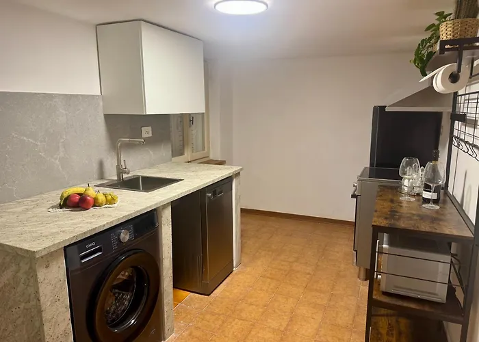 Bilocale Rinnovato A Marco Polo 500 M Dal Mare Con Aria Condizionata Per Coppie E Famiglie *